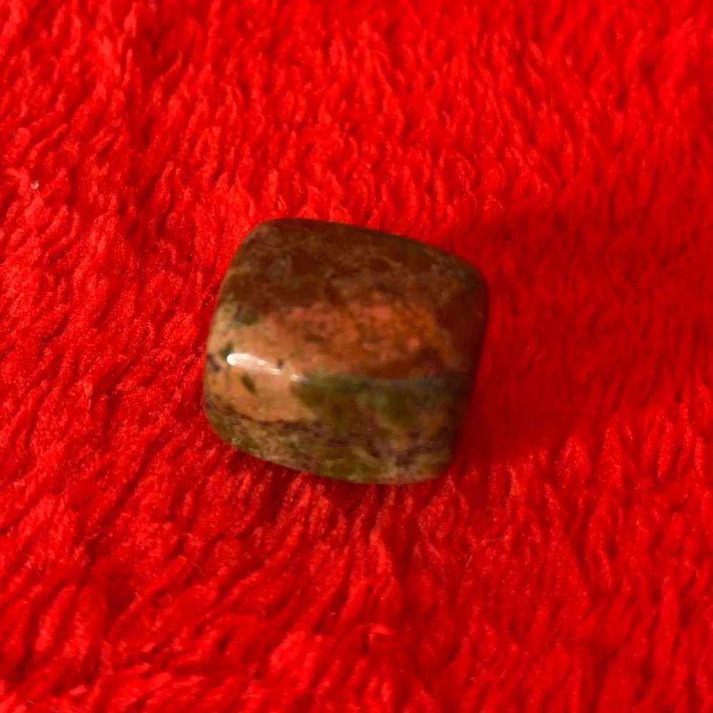 BOGO1/2 Tumbled Unakite Stone Crystals - Picture 5 of 11